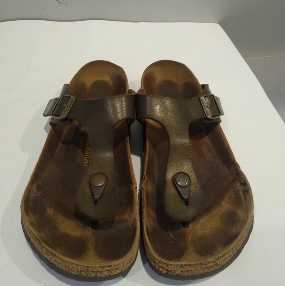 Birkenstock Shoes - Gizeh Birkenstock Women's size 10  41 Leather Sandals